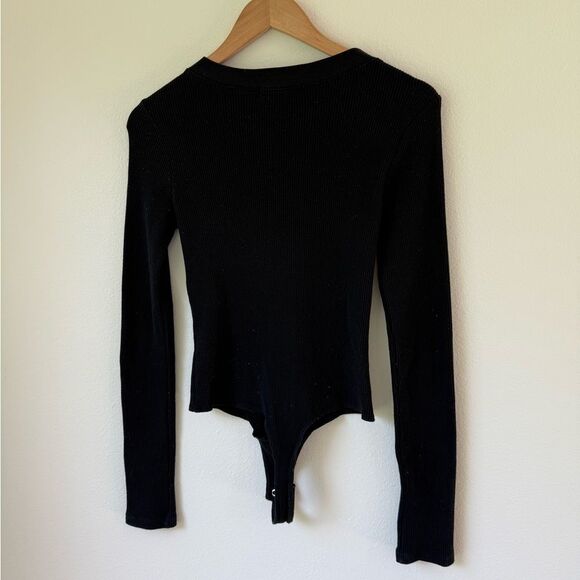 n: PHILANTHROPY Monty Waffle Snap Front Long Sleeve Bodysuit | Black Cat | Small - Picture 4 of 8